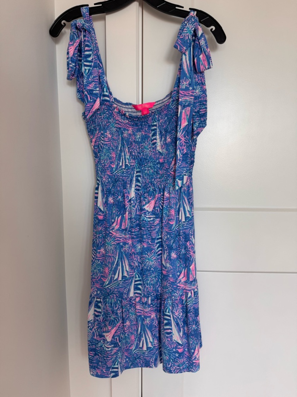 Lilly Pulitzer Kailua Smocked Dress size Medium